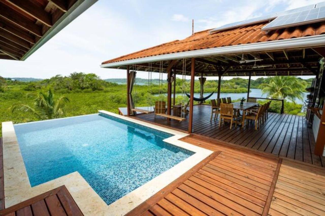 Casa Marlin Panzió Bocas Town Kültér fotó